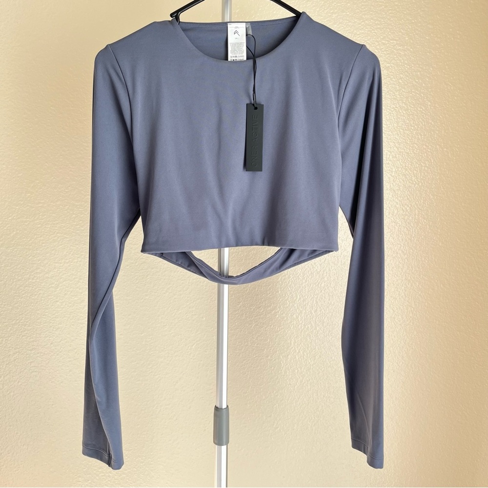 Oner Active SoftMotion Long Crop Sleeve Top Granite Blue Size L NWT